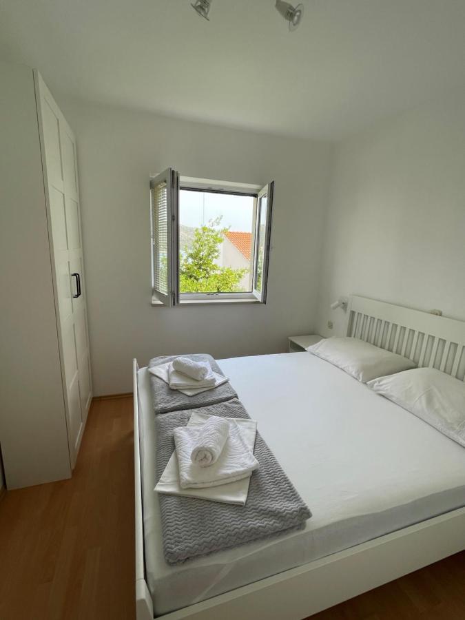Apartments Vito Trogir Bagian luar foto