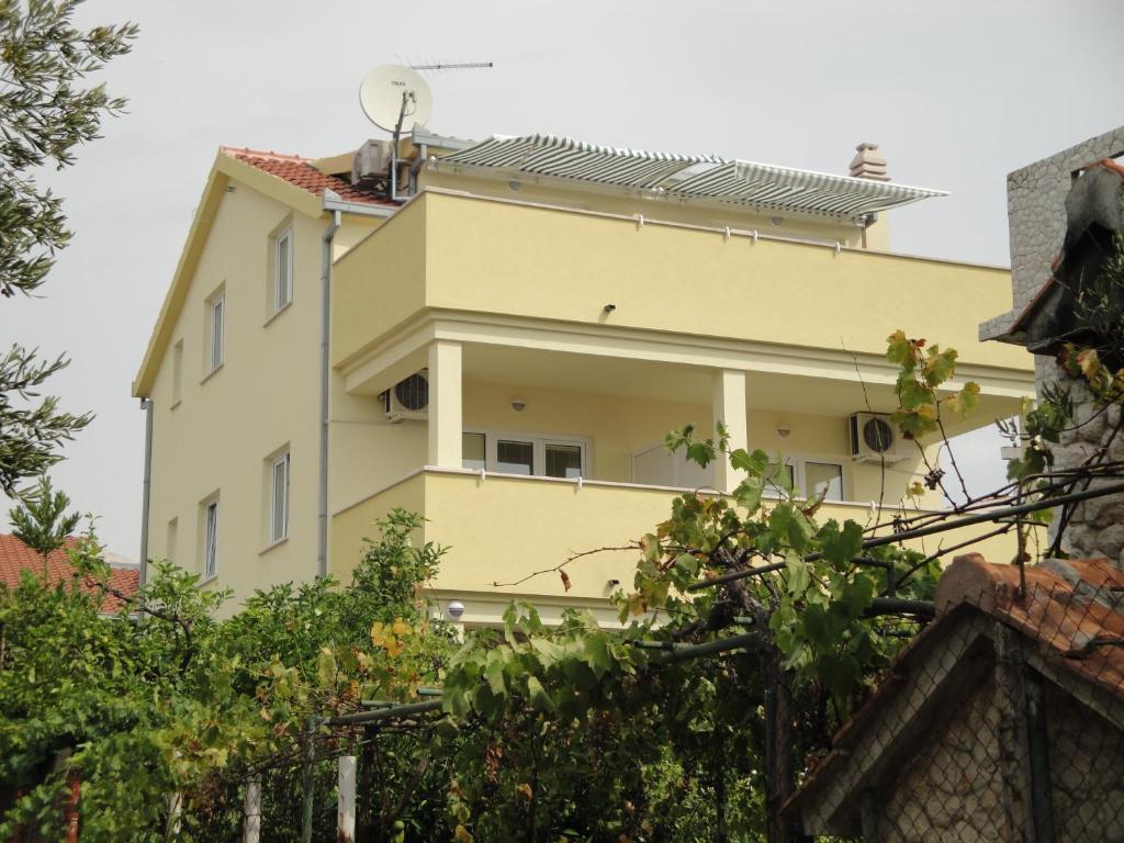 Apartments Vito Trogir Bagian luar foto