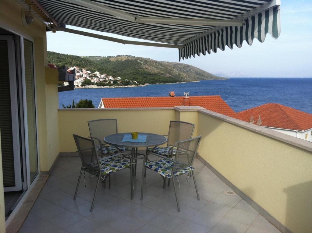 Apartments Vito Trogir Ruang foto